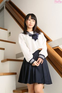 不扣钮的女孩在线